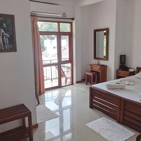 Rajarata Family Resort Anuradhapura Ngoại thất bức ảnh