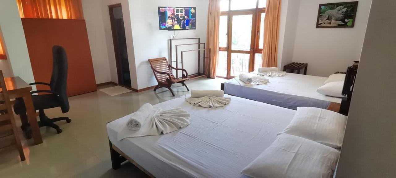 Rajarata Family Resort Anuradhapura Ngoại thất bức ảnh
