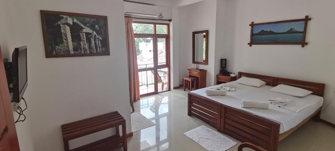 Rajarata Family Resort Anuradhapura Ngoại thất bức ảnh