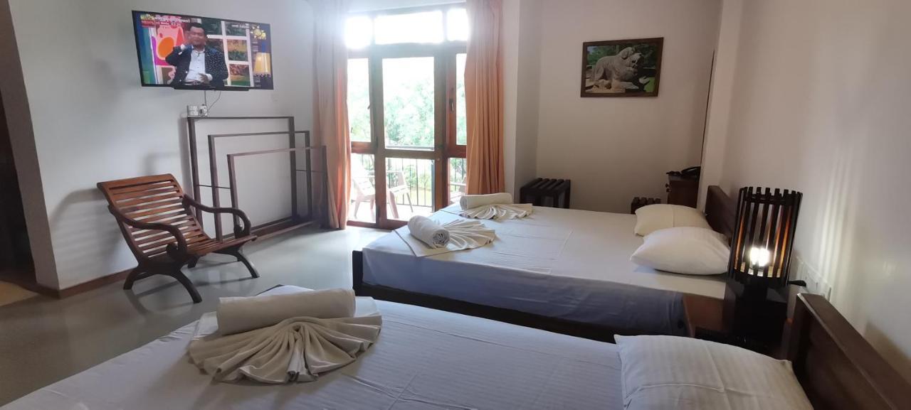 Rajarata Family Resort Anuradhapura Ngoại thất bức ảnh