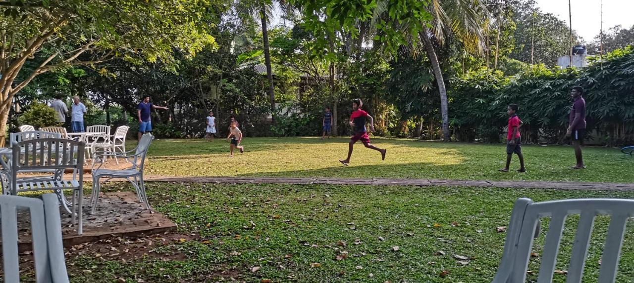 Rajarata Lodge Anuradhapura Ngoại thất bức ảnh