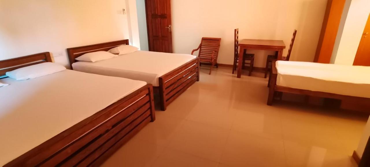 Rajarata Lodge Anuradhapura Ngoại thất bức ảnh