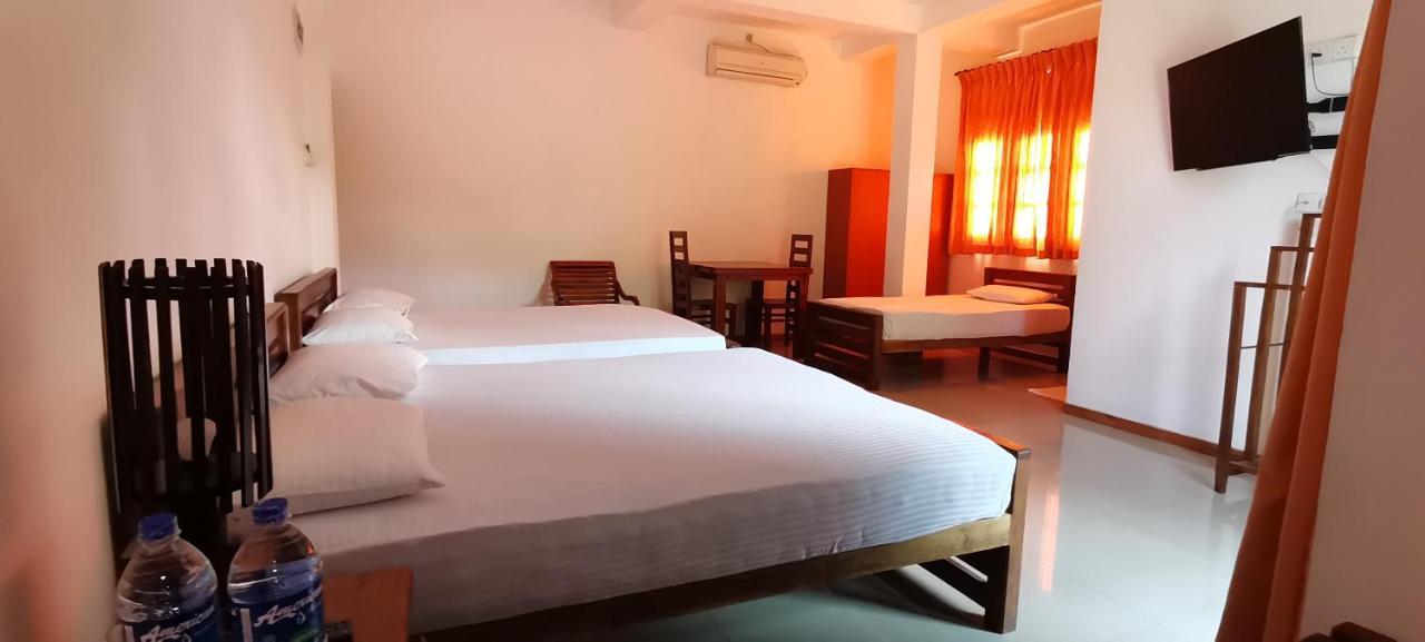 Rajarata Family Resort Anuradhapura Ngoại thất bức ảnh