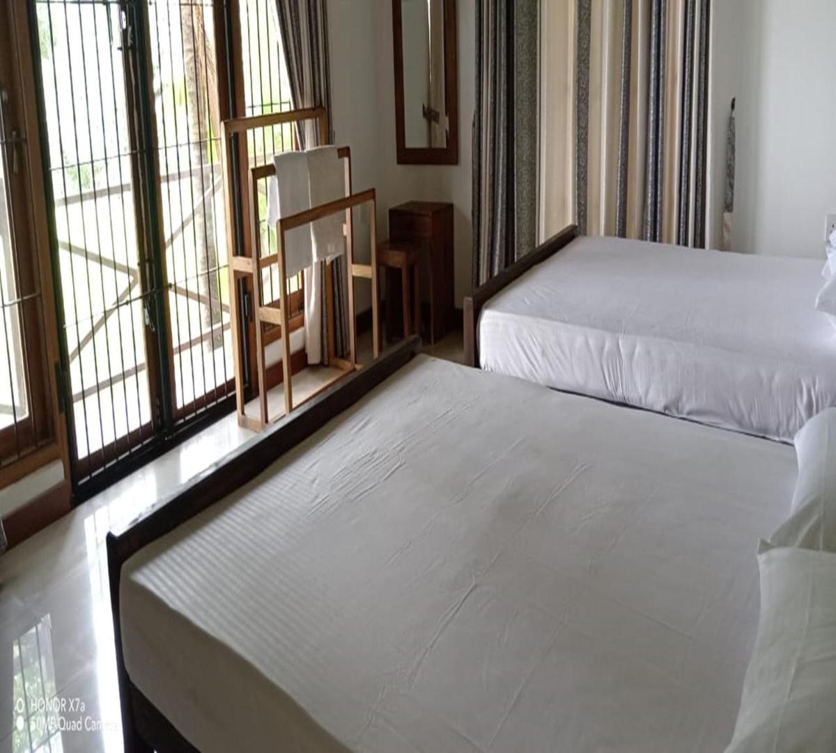 Rajarata Lodge Anuradhapura Ngoại thất bức ảnh