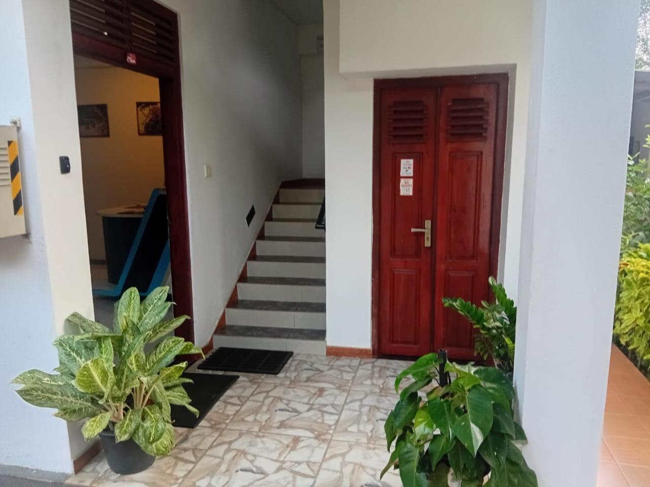 Rajarata Family Resort Anuradhapura Ngoại thất bức ảnh