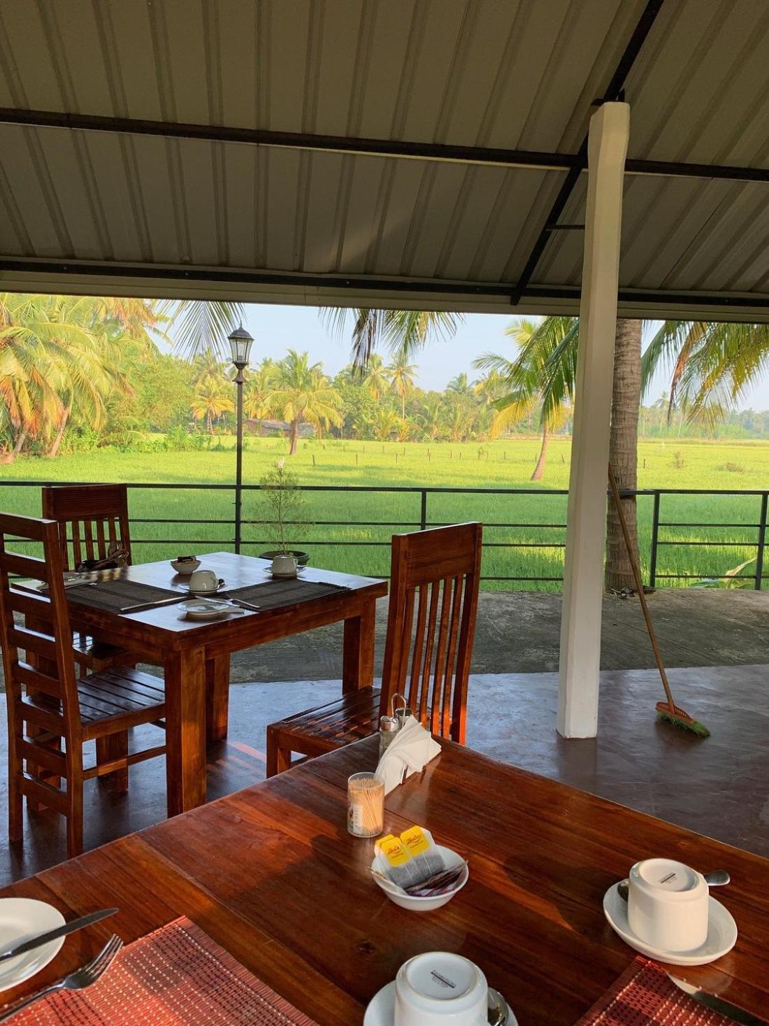 Rajarata Family Resort Anuradhapura Ngoại thất bức ảnh