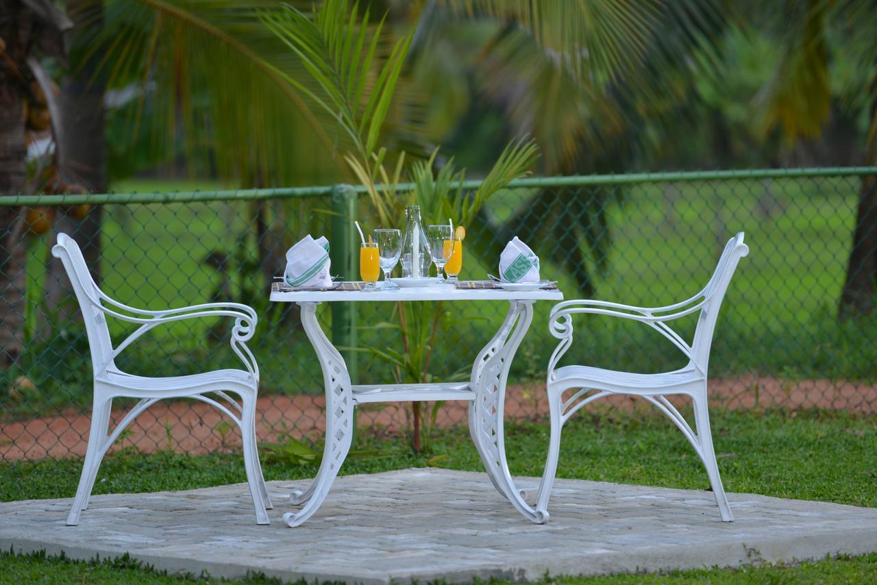 Rajarata Family Resort Anuradhapura Ngoại thất bức ảnh