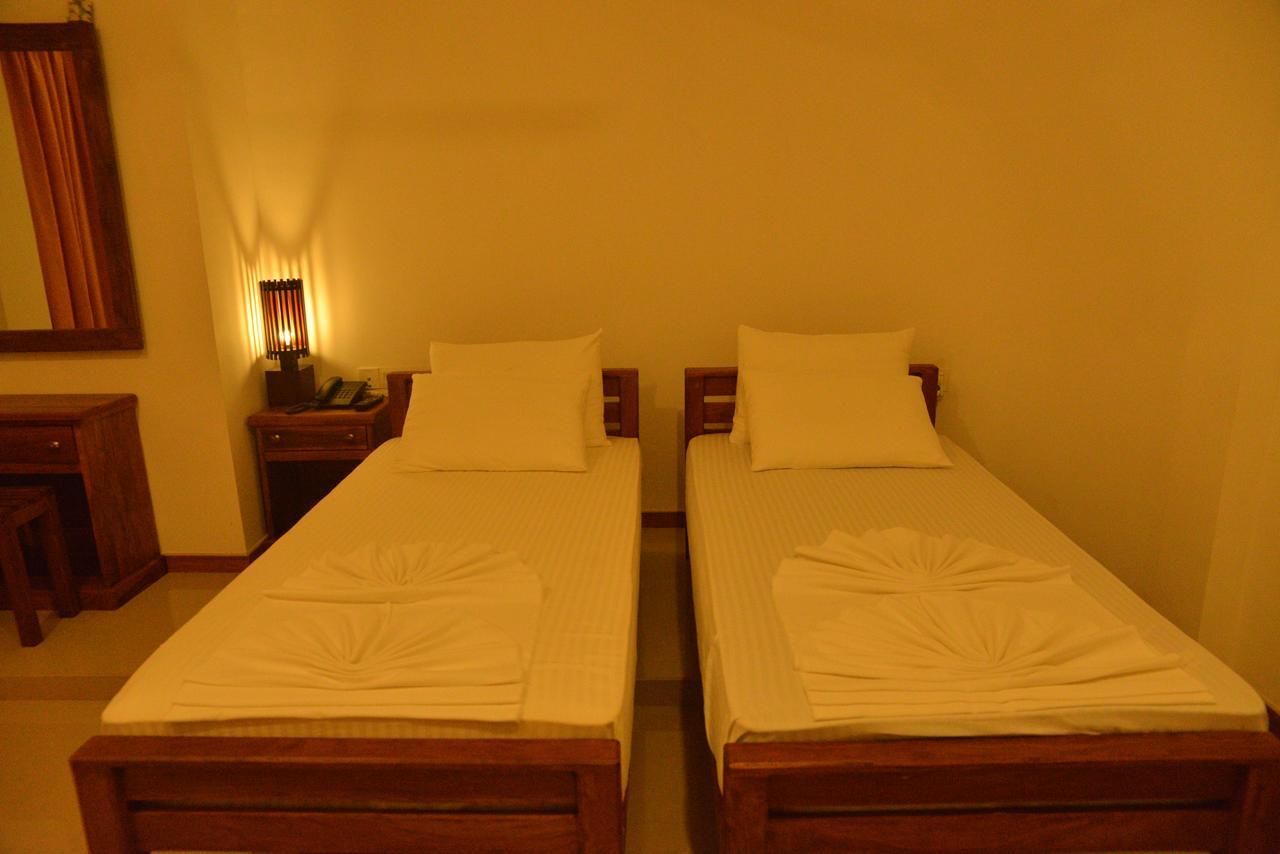 Rajarata Lodge Anuradhapura Ngoại thất bức ảnh