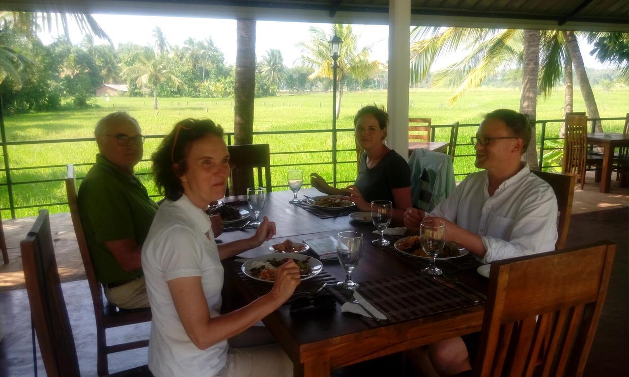 Rajarata Family Resort Anuradhapura Ngoại thất bức ảnh