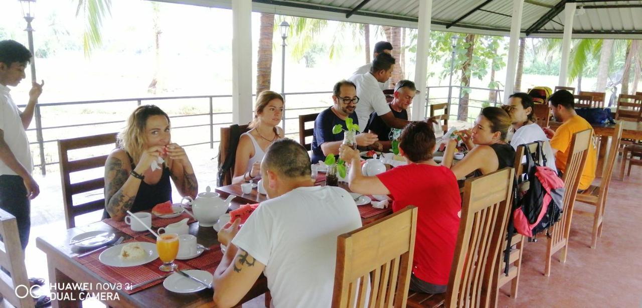 Rajarata Family Resort Anuradhapura Ngoại thất bức ảnh