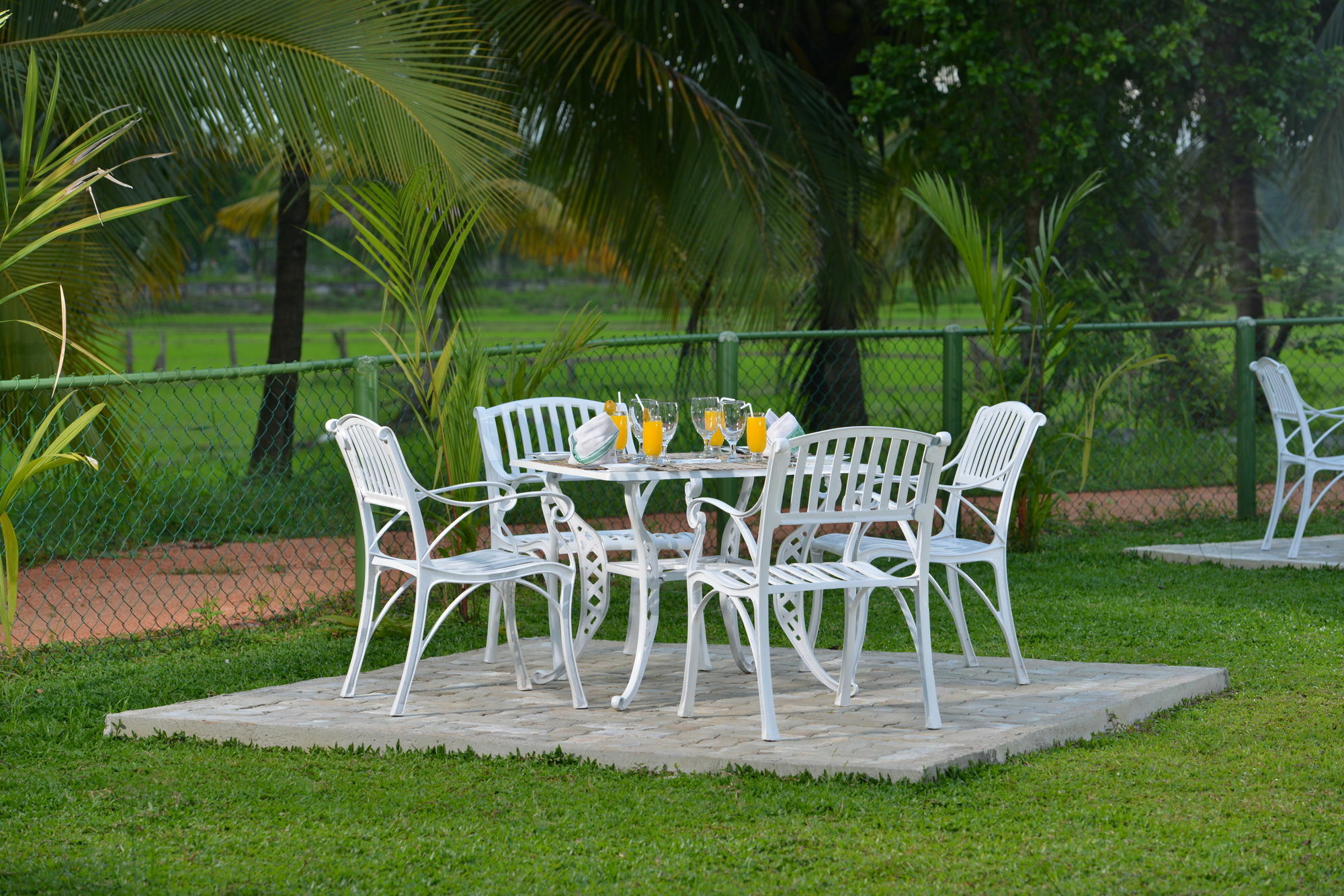 Rajarata Family Resort Anuradhapura Ngoại thất bức ảnh